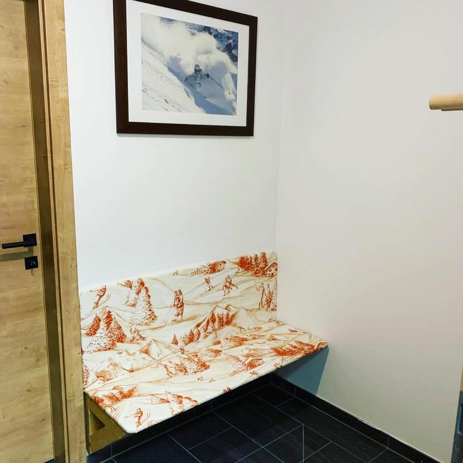 Max Apartment